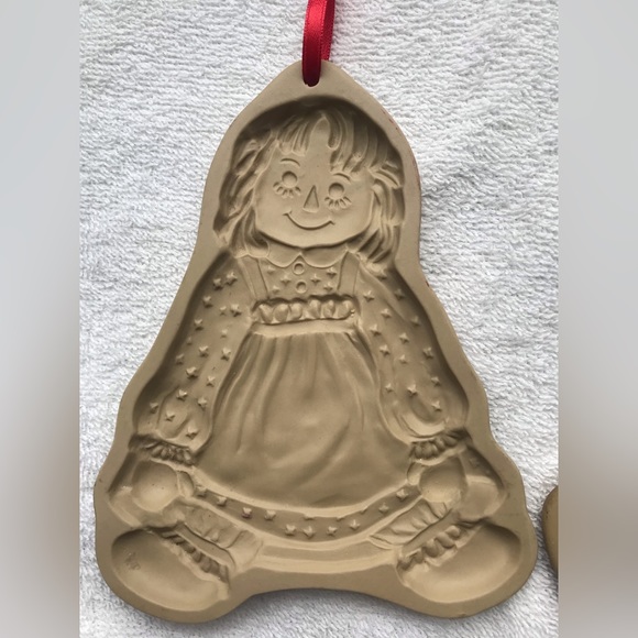 Raggedy Ann and Andy Brown Bag Cookie Art Molds 1985 1986 Hill Designs - Picture 2 of 7